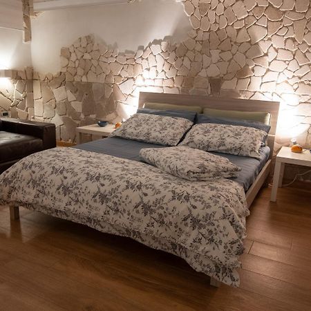Tulipano Rosso Appartement Bari Buitenkant foto